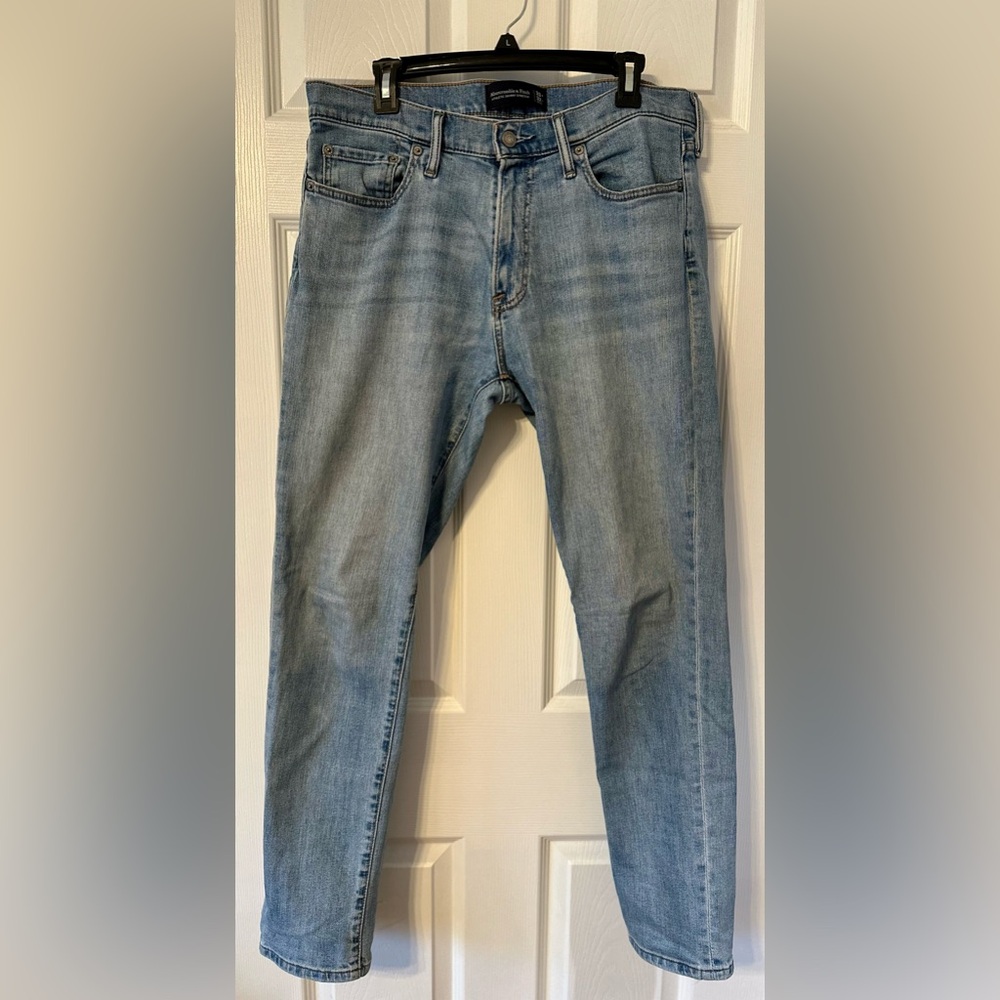 Abercrombie & Fitch skinny stretch jeans.